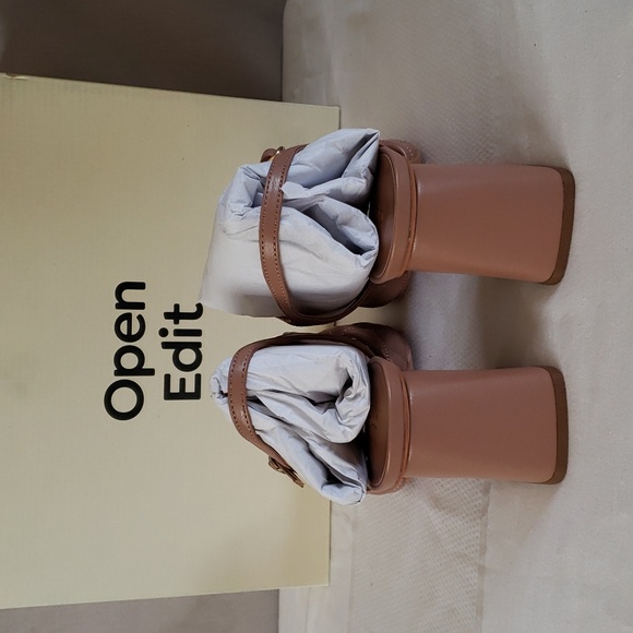 NEW Open Edit Austyn Quilted Sandal - Picture 6 of 11